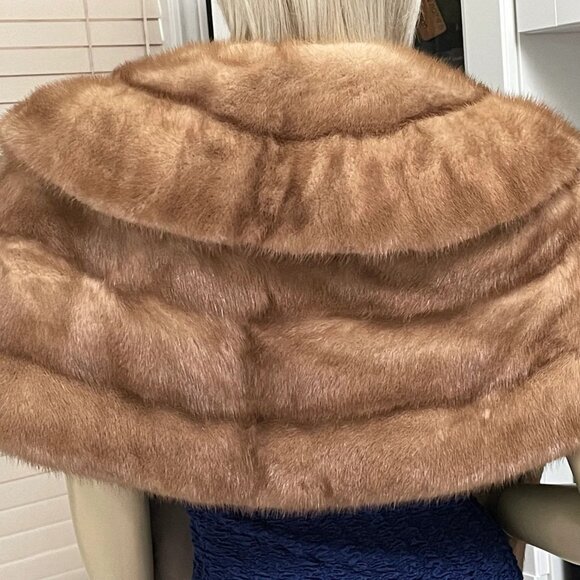 Women Beautiful Authentic Blonde MINK Fur Shawl Wrap - Picture 4 of 6
